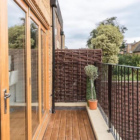 Luxury 2 Bed Apartment With Sw Facing Terrace London Exterior foto
